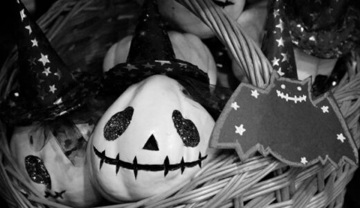 ハロウィンはカラコンでゾンビに！白や青＆柄の怖いカラコンまとめ！