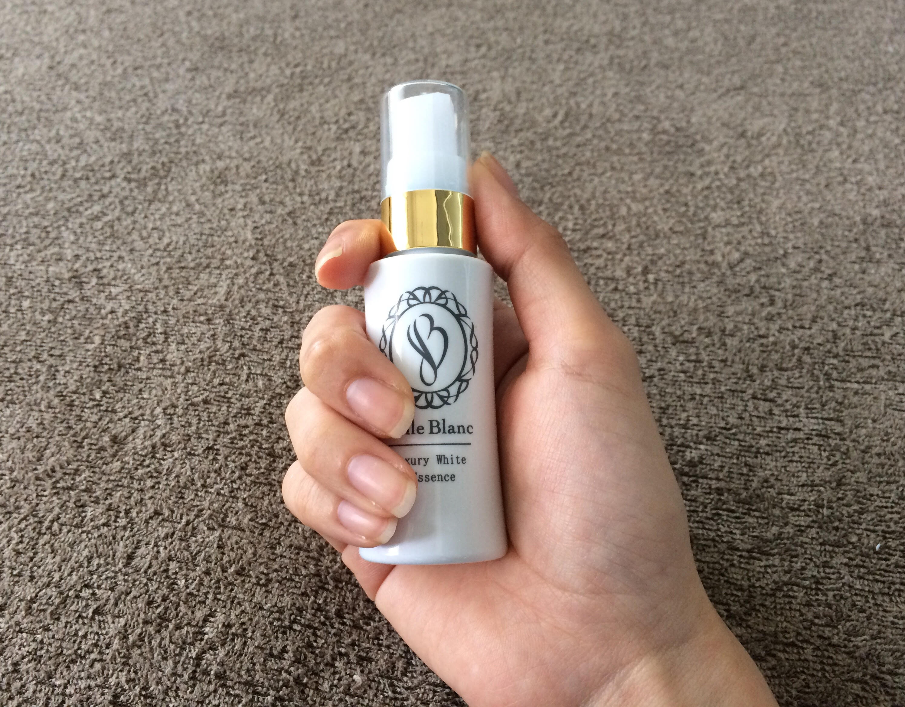 ベルブランの使い方や使用感レビュー シミやニキビ跡のケア美容液 フラワーブログ